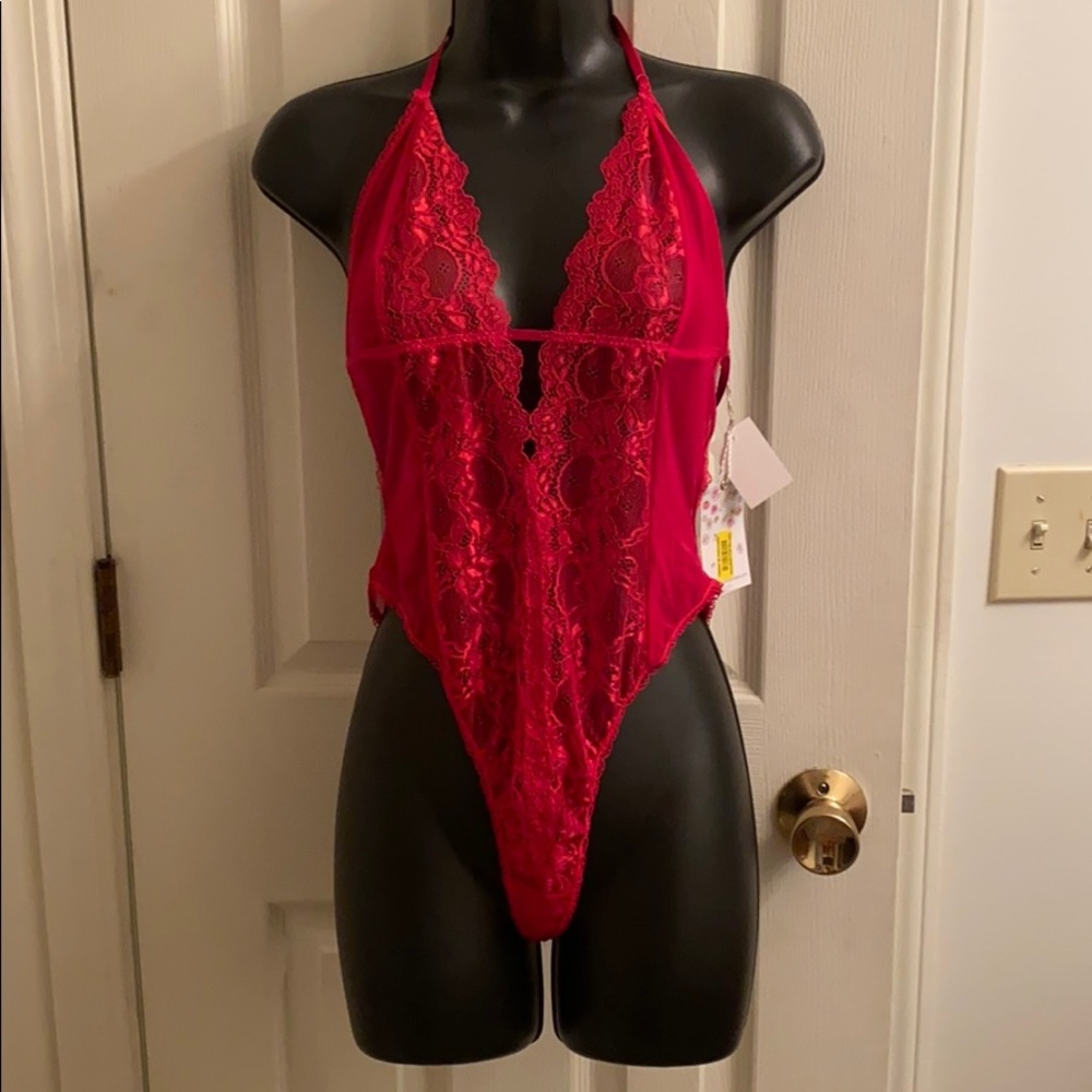 NWT In Bloom lingerie